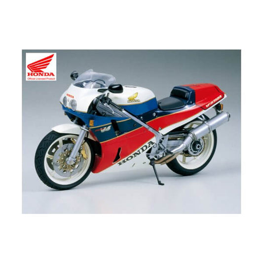 Tamiya Honda VFR 750R.     14057