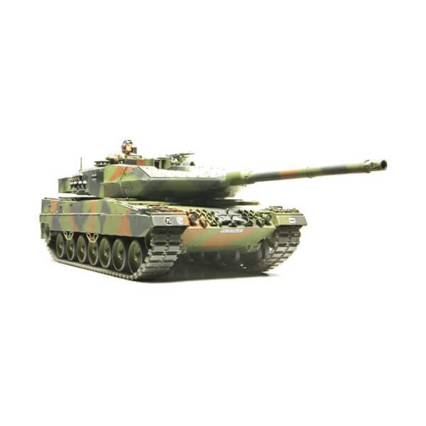 Tamiya Leopard 2 A6 Main Battle Tank 35271